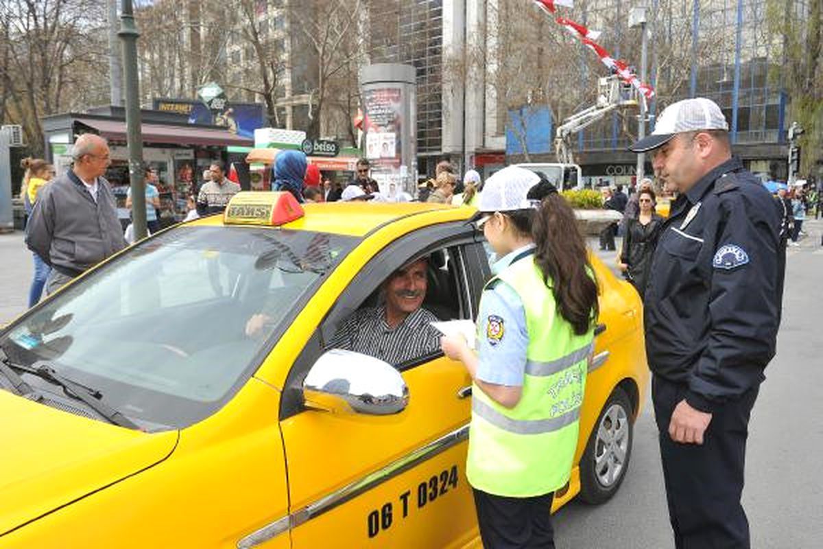 Çocuk Trafik Polislerinden Trafik Denetimi