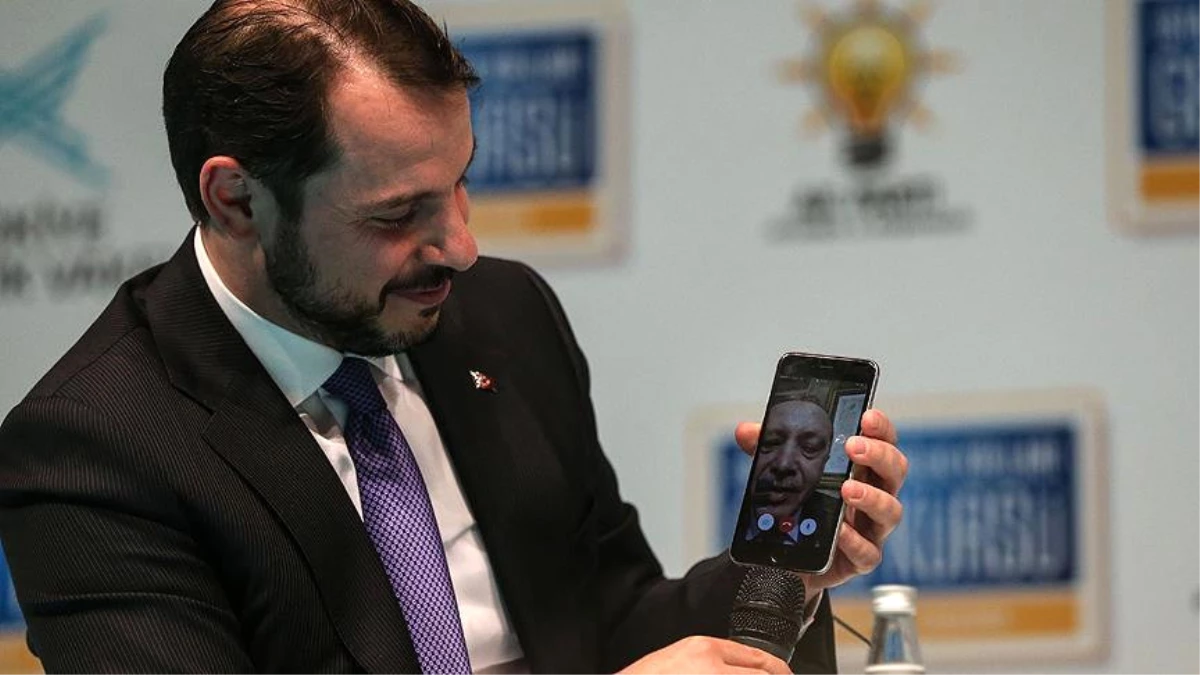 Cumhurbaşkanı Erdoğan, "Facetime" Üzerinden Gençlere Seslendi