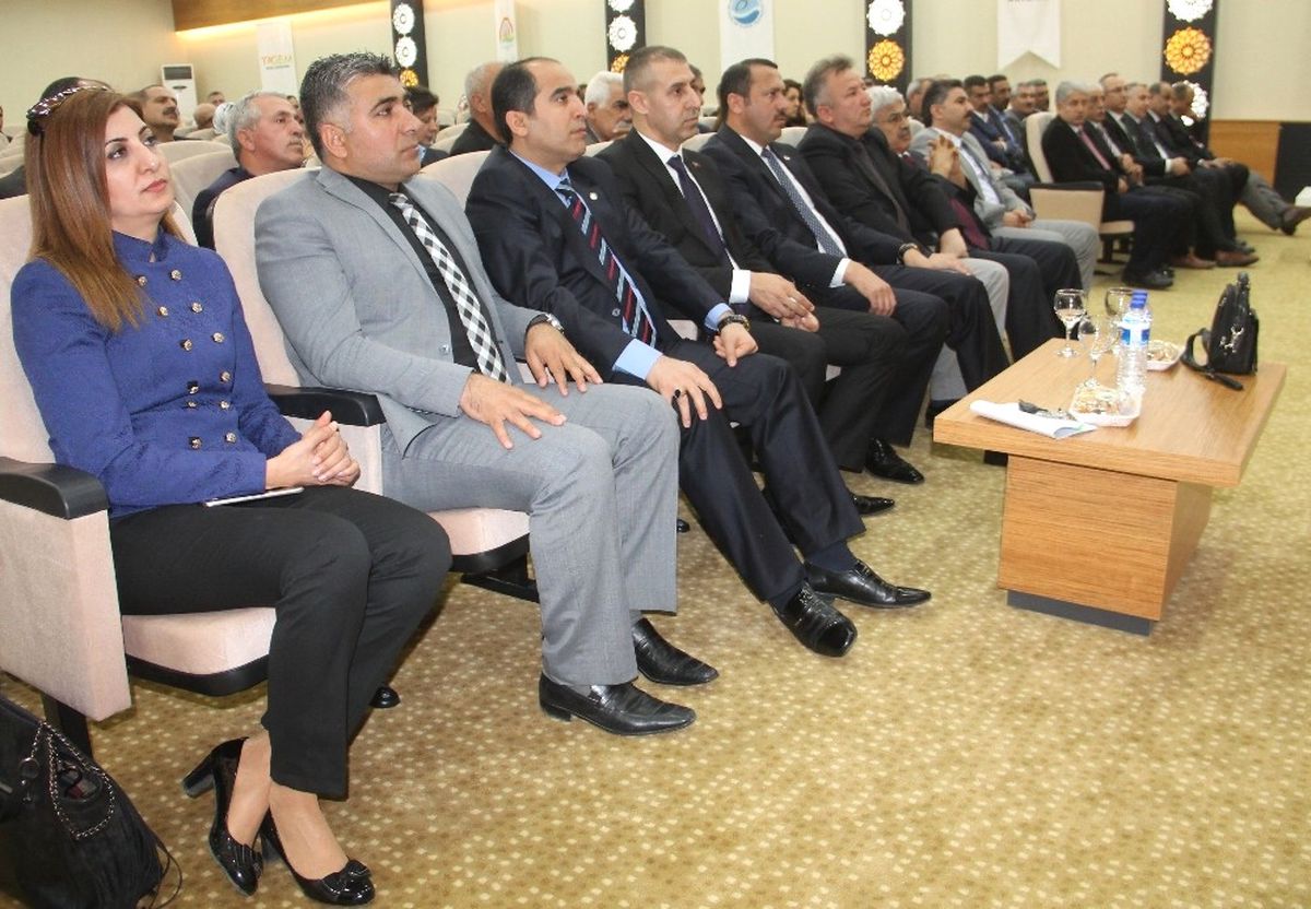 Elazığ\'da Çiftçilere Gübre Kullanımı Anlatıldı