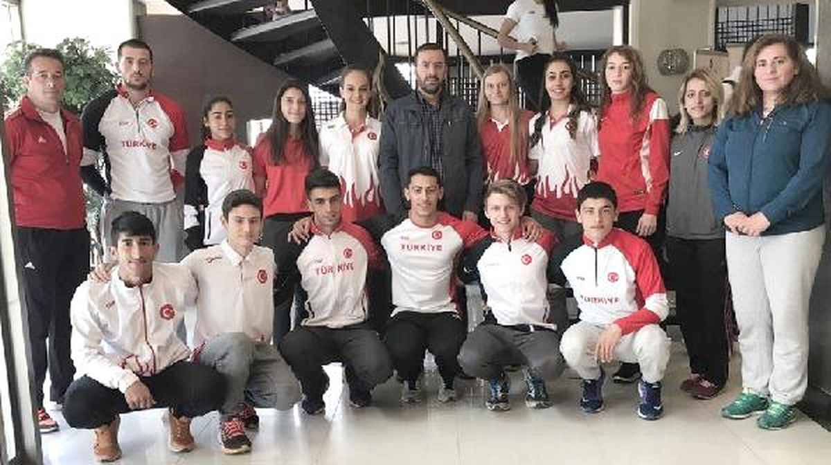 Fatih Çintimar: "Eğitim ve Sporun Dışında Hiç Bir Şey Düşünmeyin, İlaçtan Uzak Durun"