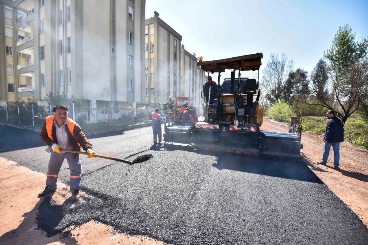 Güzelbağ Mahallesi\'nde Sıcak Asfalt Çalışması