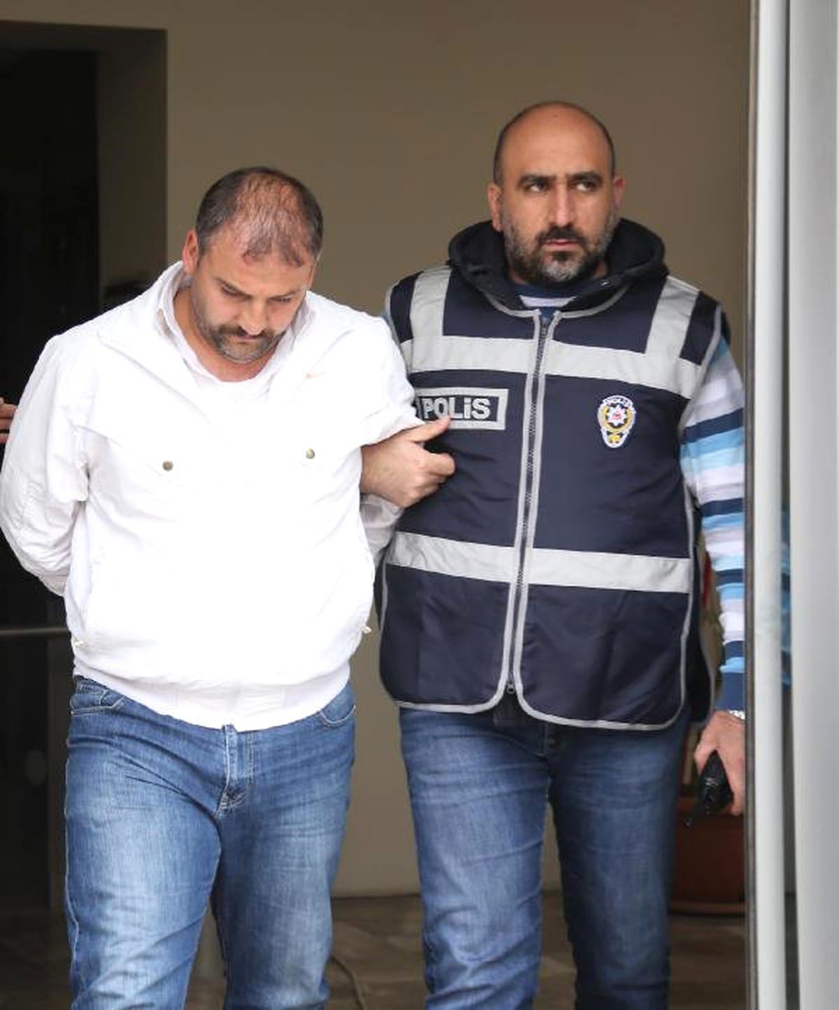Hırsızı Parmak İzi Ele Verdi