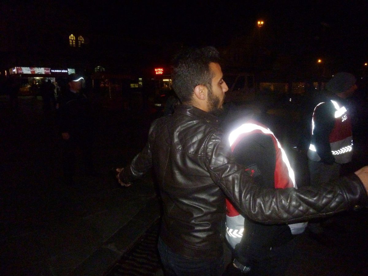 Istanbul\'da 5 Bin Polisle Uygulama