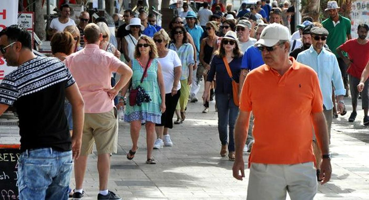 Kuşadası 2.5 Milyon Yerli Turist Bekliyor