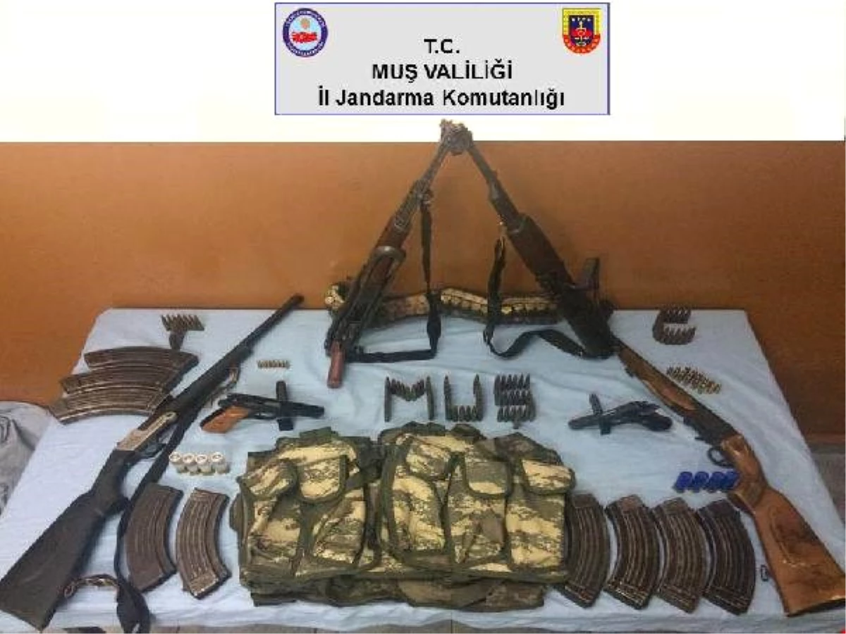 Muş\'ta Terör Operasyonu: 5 Tutuklama, 12 Gözaltı