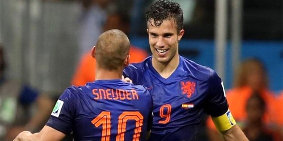 Musampa\'dan Sneijder ve Van Persie Eleştirisi!