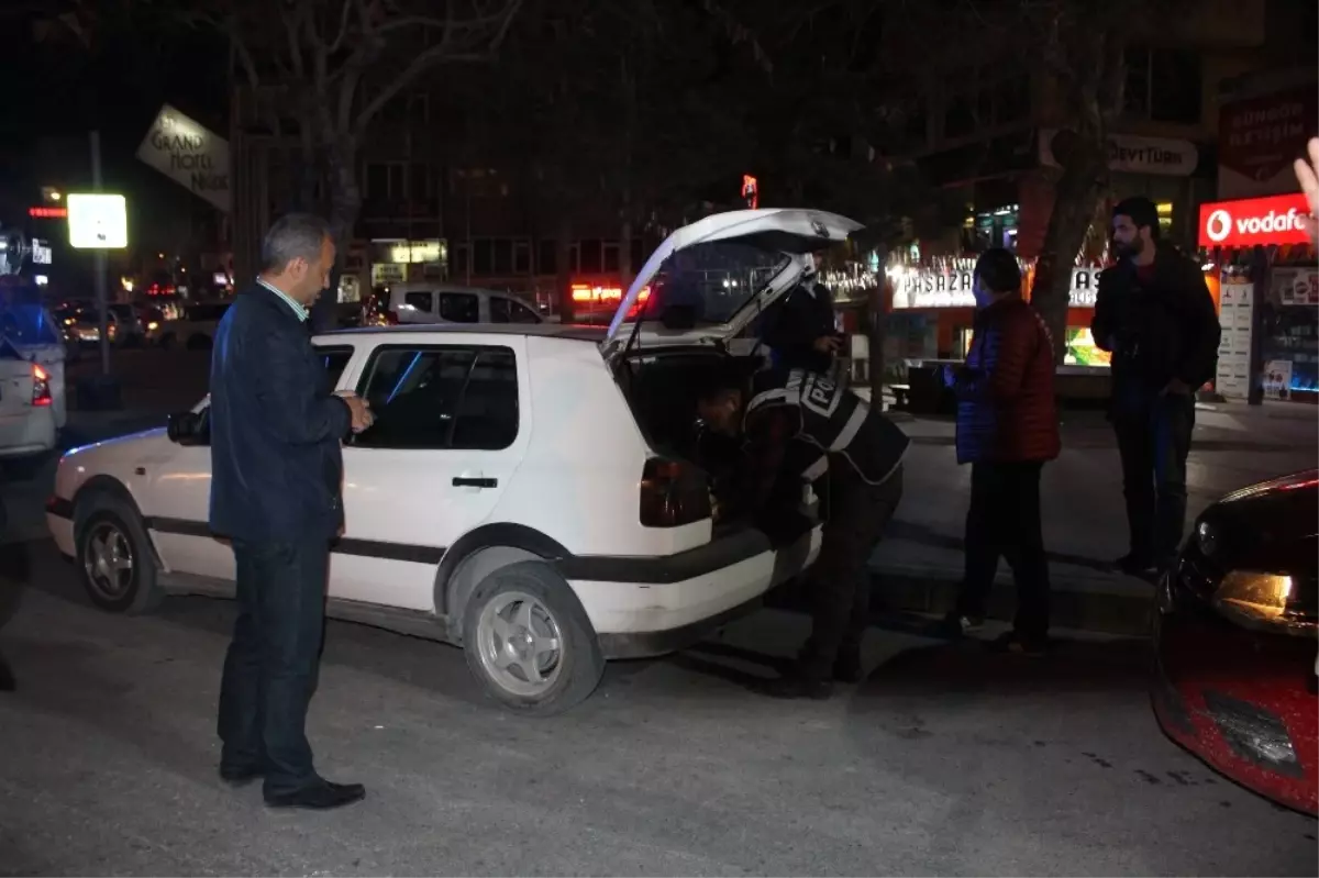 Polis, "Türkiye Huzur" Uygulaması Yaptı