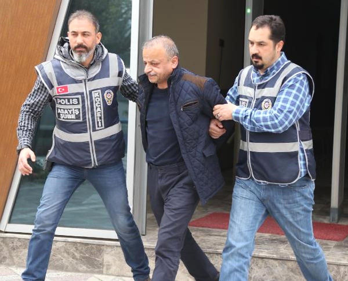 Telefon Dolandırıcısı Parayı Almaya Gelince Yakalandı