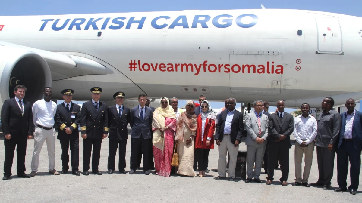 THY Somali\'ye Yardım Için Uçtu