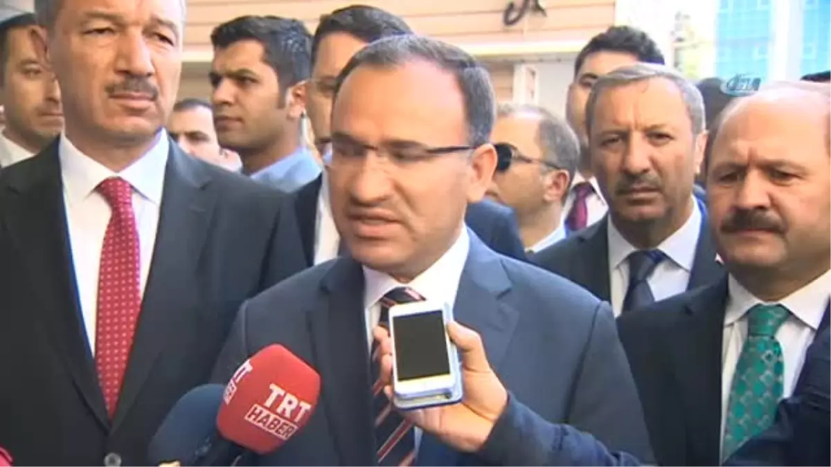 Bakan Bozdağ: "İdlib\'ten Getirilmiş Olan 3 Ceset Üzerinde Adana\'da Otopsi Yapıldı.