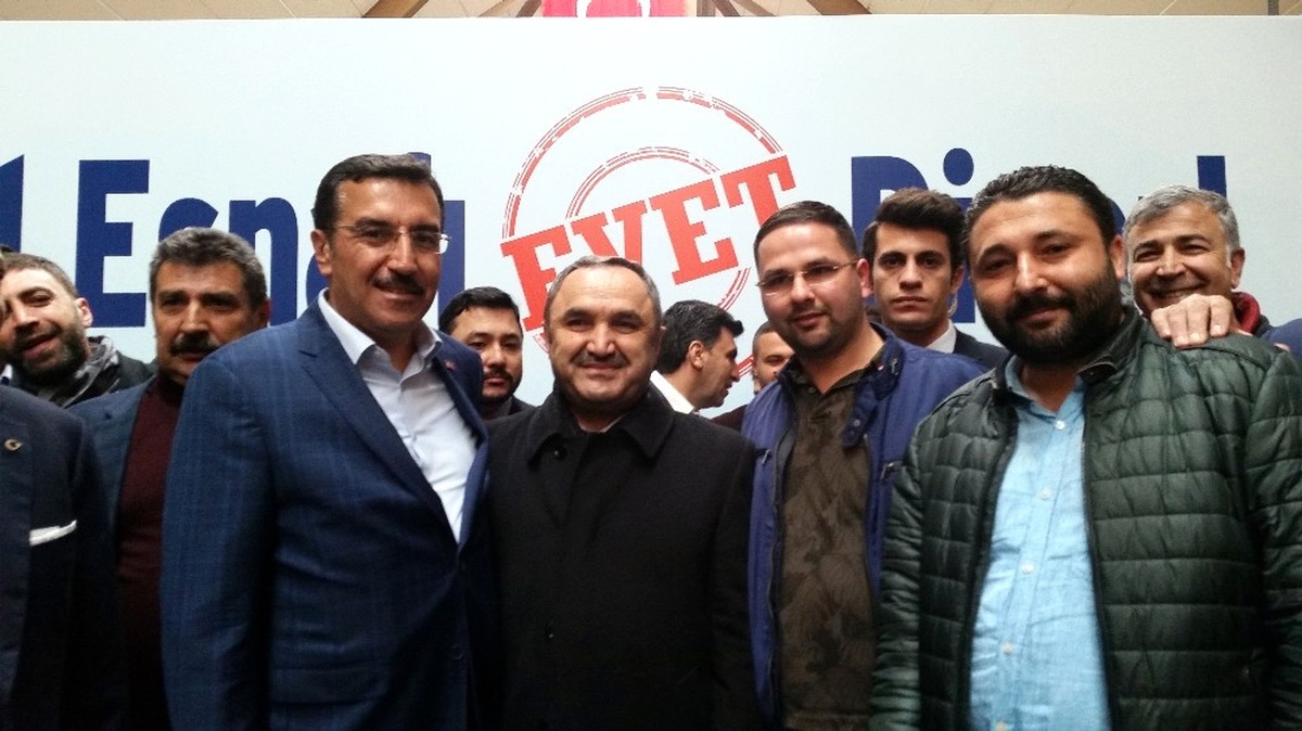 Bakan Tüfenkci Hal Esnafı ile Bir Araya Geldi