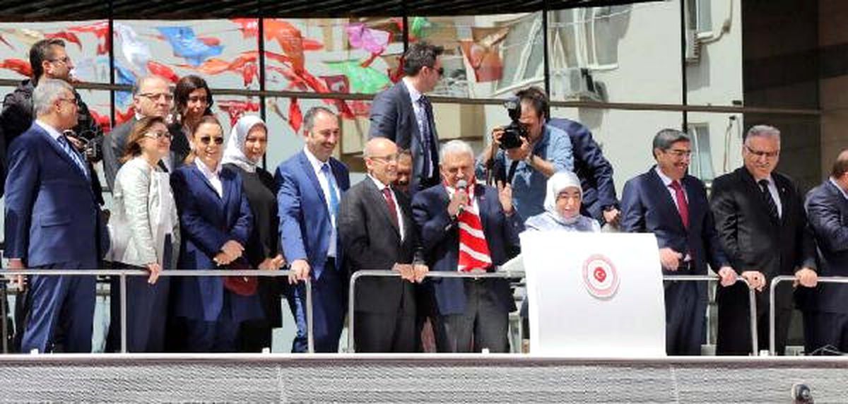 Başbakan Yıldırım: Şeytan Taşlamaktan Vakit Kaldıkça Muazzam Eserler Yaptık