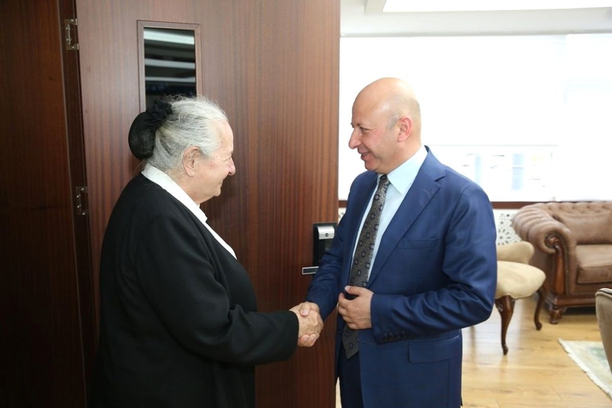 Başkan Çolakbayrakdar, "Geçmişimizi İyi Bilip Huzurumuzu Bozmaya Çalışanlara Fırsat Vermemeliyiz"