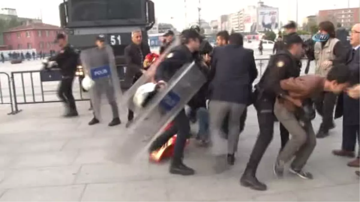 Berkin Elvan Davası Devam Ederken Pankart Açan Gruba Müdahale: 4 Gözaltı