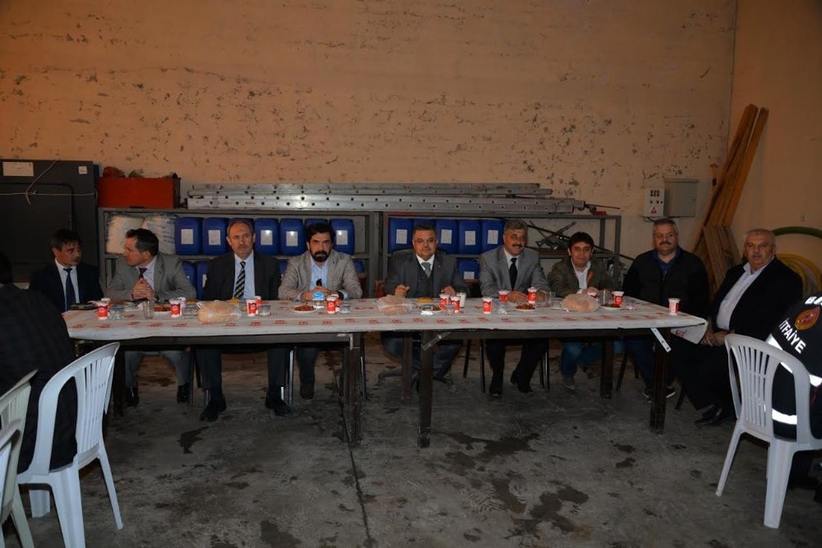 Bilecik Belediye Başkanı Selim Yağcı, Atölye ve İtfaiye Birimindeki Çalışanlarla Bir Araya Geldi