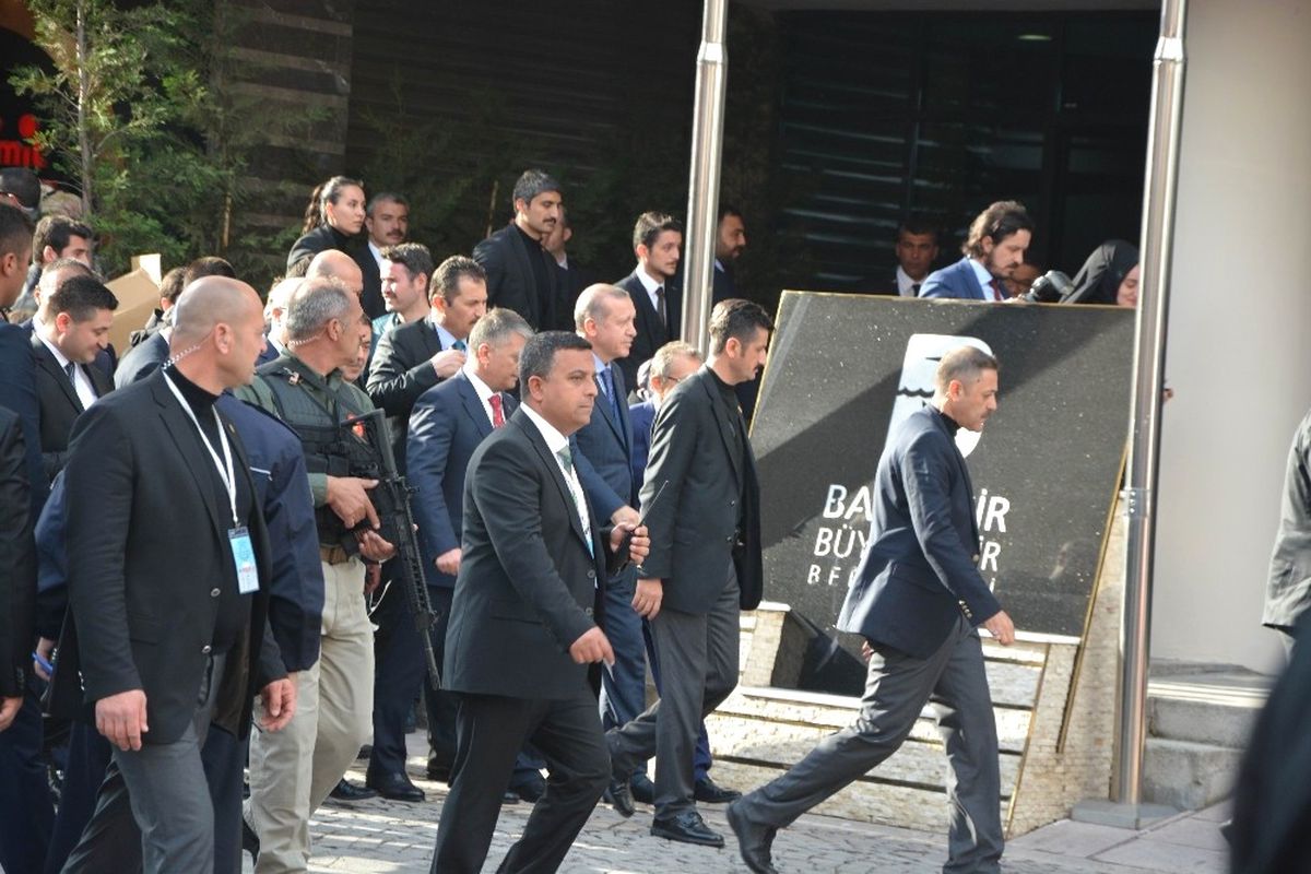 Cumhurbaşkanı Erdoğan\'ın Balıkesir Temasları