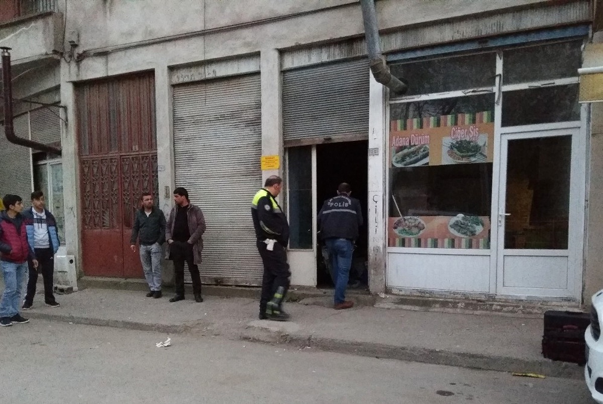 Gençlerin Tartışmasında Kan Aktı: 1 Yaralı