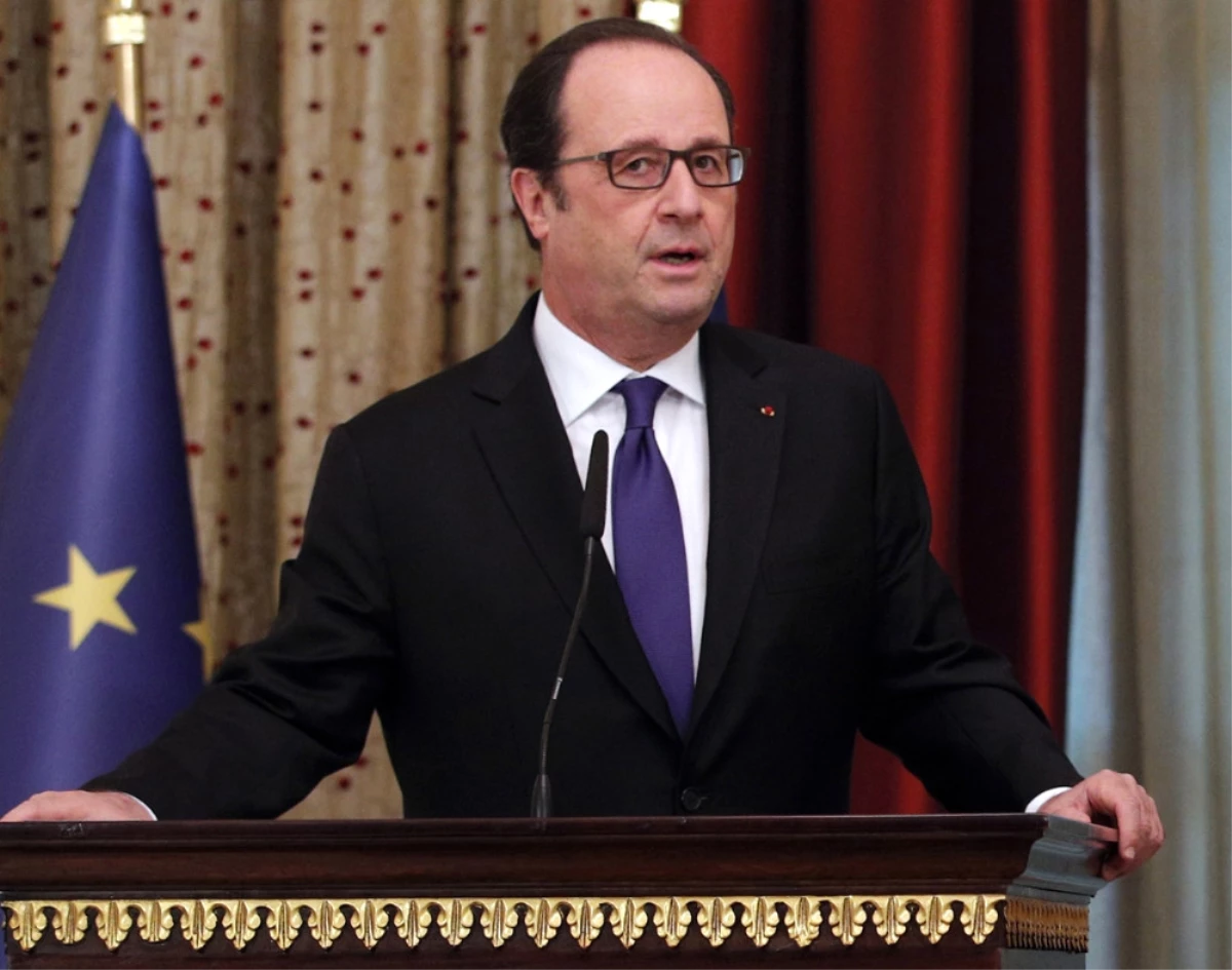 Hollande\'dan Suriye Rejimine Ceza Talebi
