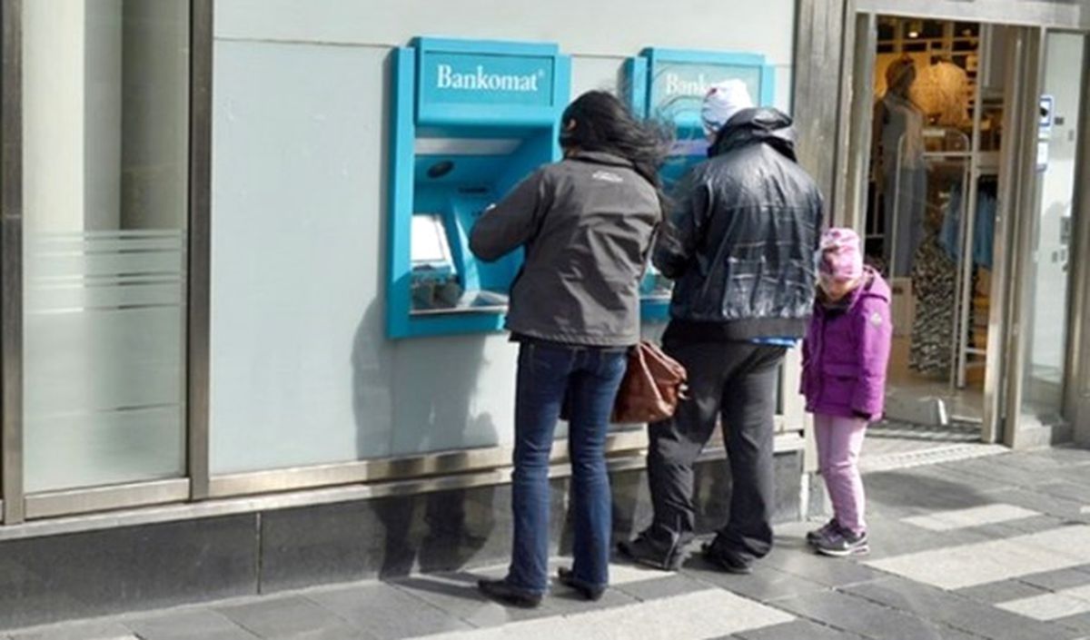 İsveç\'te Atm\'ler Devre Dışı Kaldı