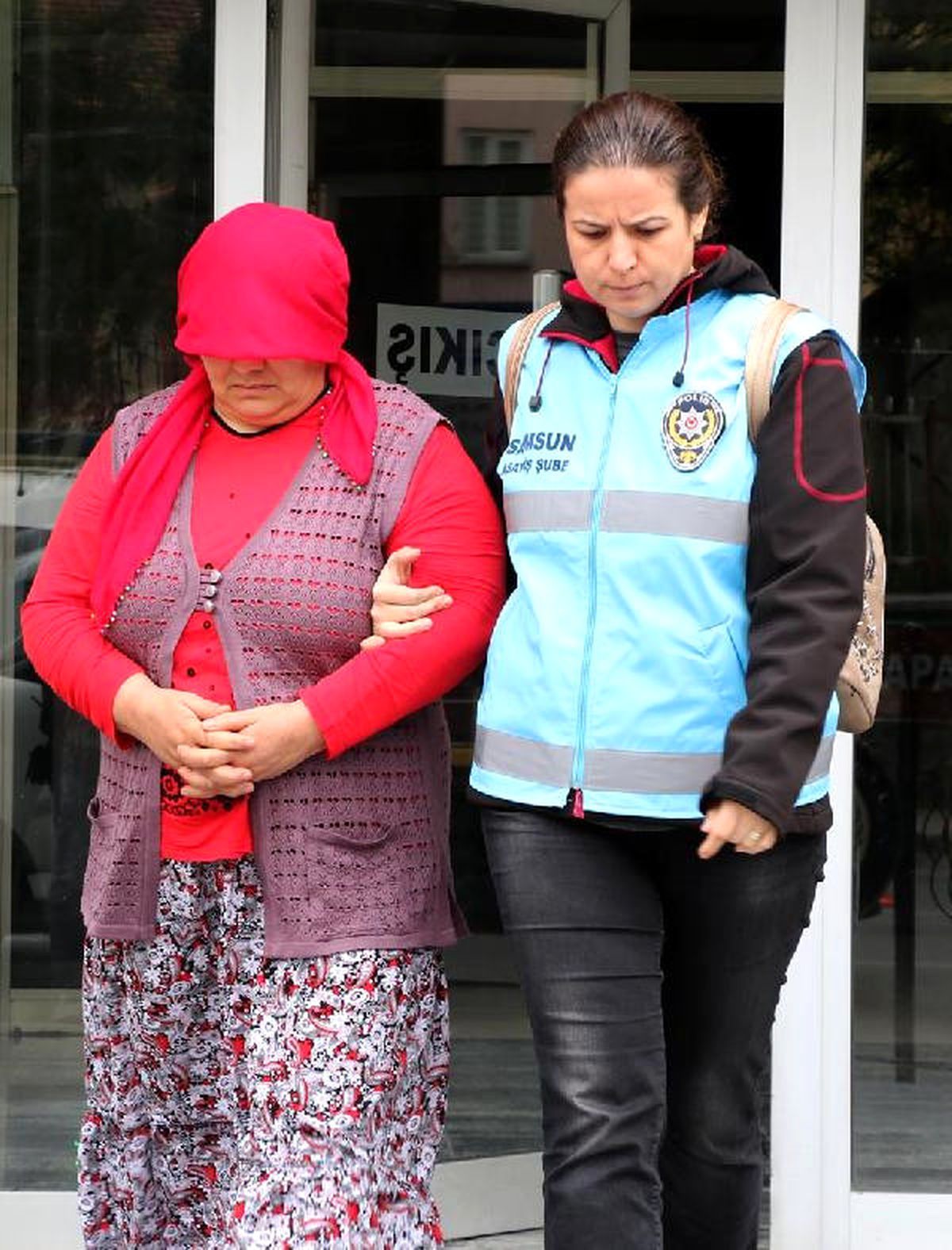 Kadın Gasptan, Erkek Arkadaşı Cinsel Tacizden Gözaltına Alındı