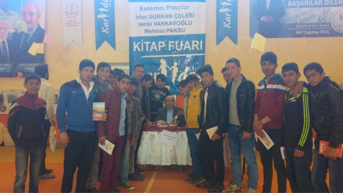 Karayazı\'da "Kardeş Kitap Fuarı" Açıldı