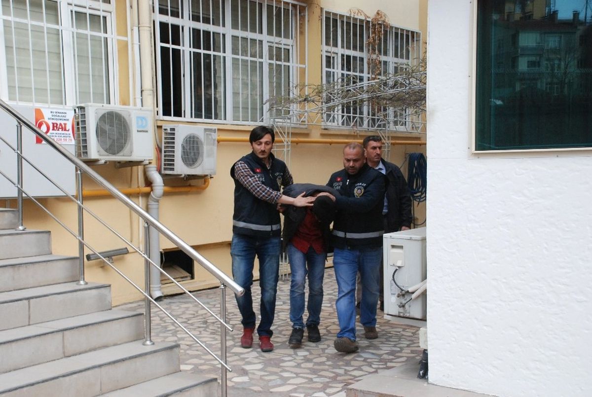 Tokat\'ta, \'Fetö\' Bahanesiyle Dolandırıcılık