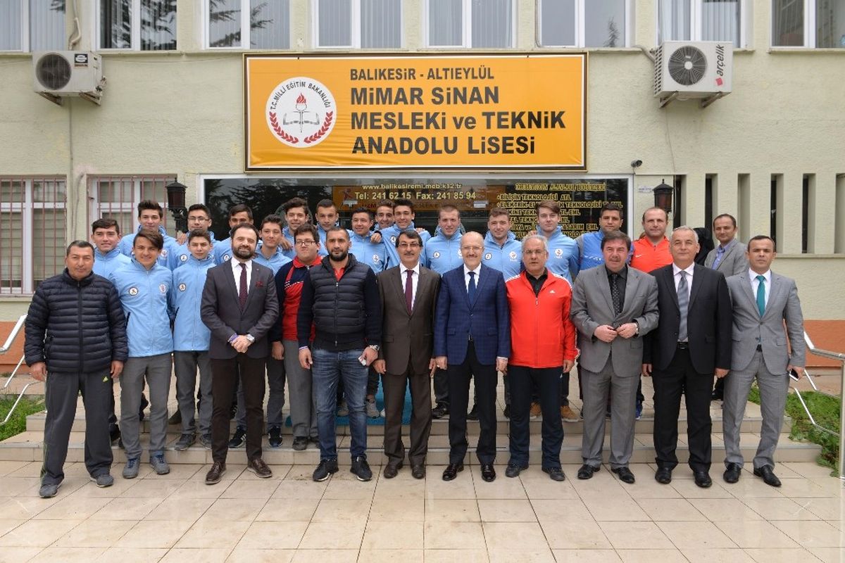 Ümit Karan\'dan Flaş \'Emre Mor ve Tudor\' Yorumu