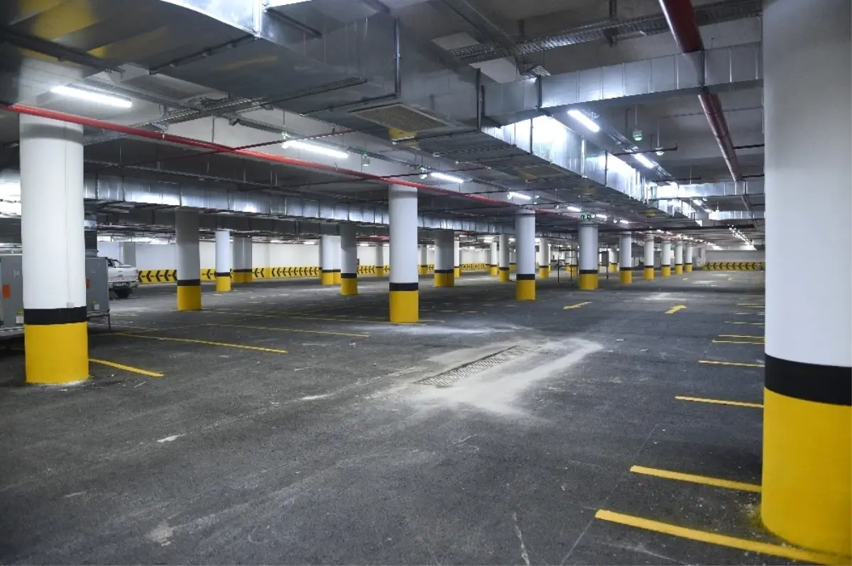 Yeni Yapılan Şehir Parkında Otopark Ücretsiz Olacak