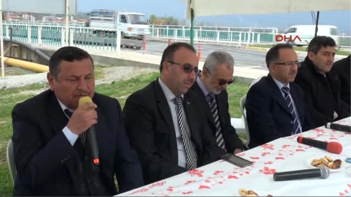 Zonguldak Köprü Faciasının 5\'inci Yılında Karanfilli Anma
