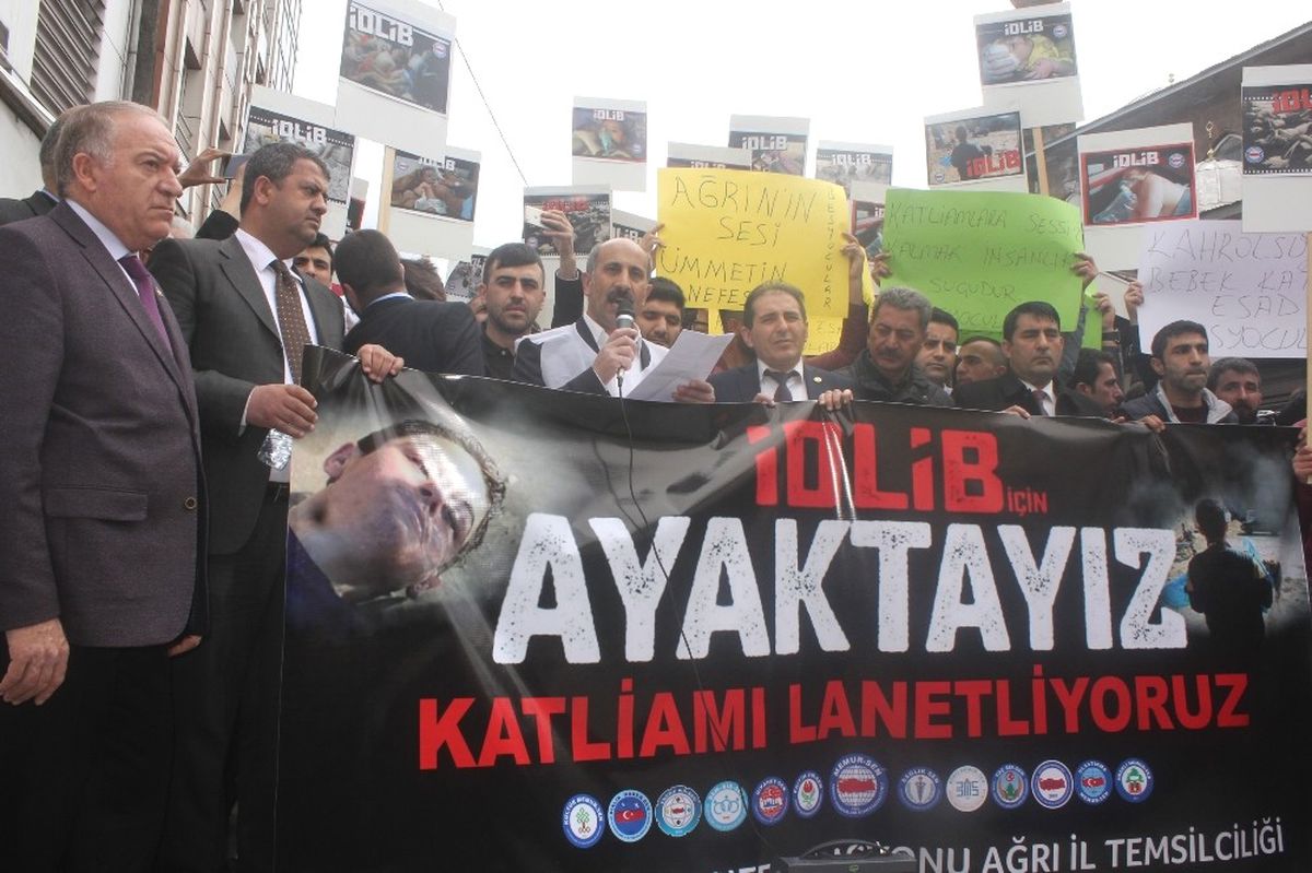 Ağrı Memur-Sen\'e Bağlı Sendikalar Cuma Namazı Sonrası Suriye\'nin İdlip Kentinde Yaşanan Saldırıları...