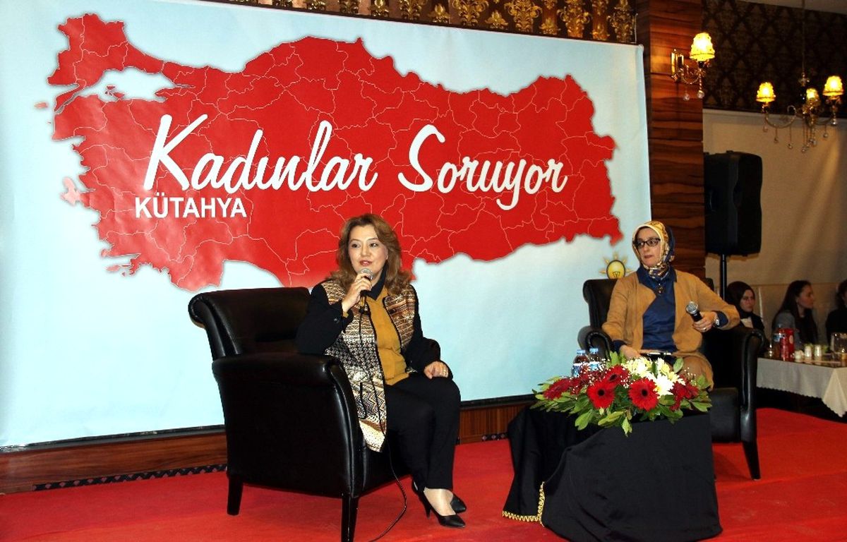 AK Parti\'den \'Kadınlar Soruyor\' Programı