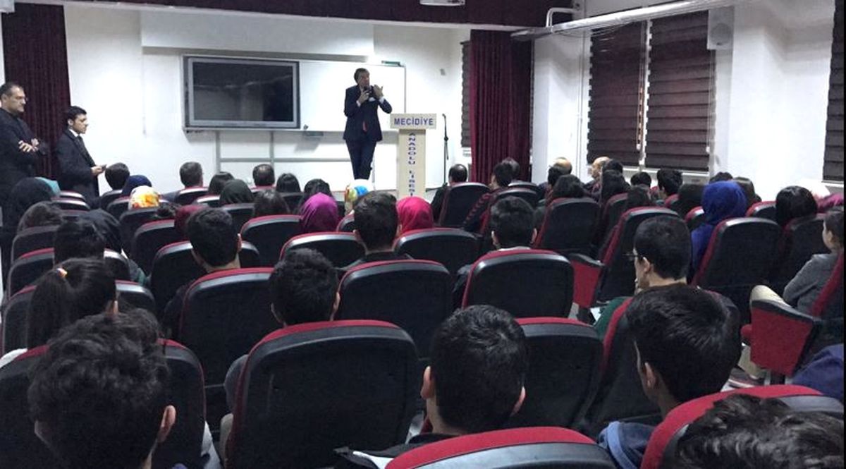Aydemir: "Gençlerimizin Geleceği İçin Evet"