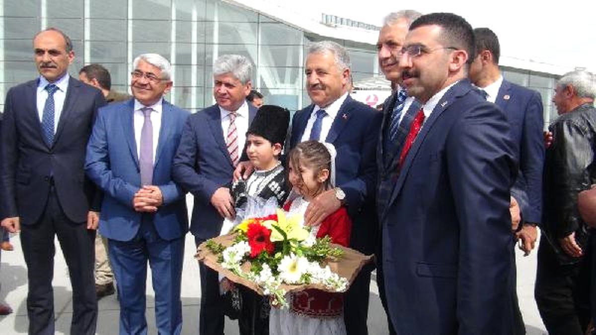 Bakan Arslan, Kars\'ta Lojistik Merkezi\'nin Temelini Attı