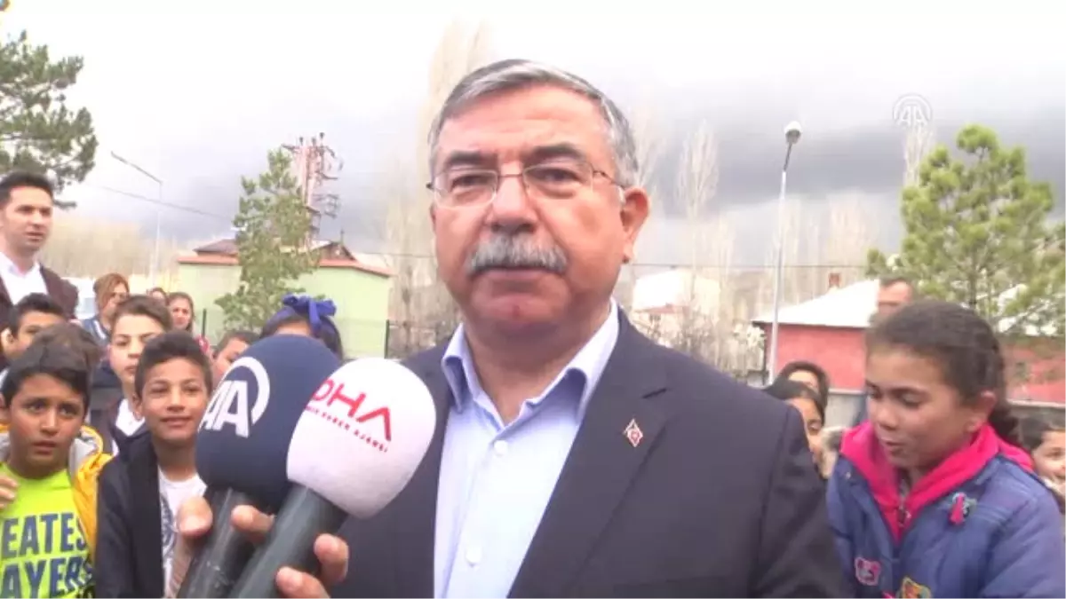 Bakan Yılmaz: "Başbakan\'ımızın Talimatıyla 17 Nisan\'ı Tatil Etme Kararı Aldık"