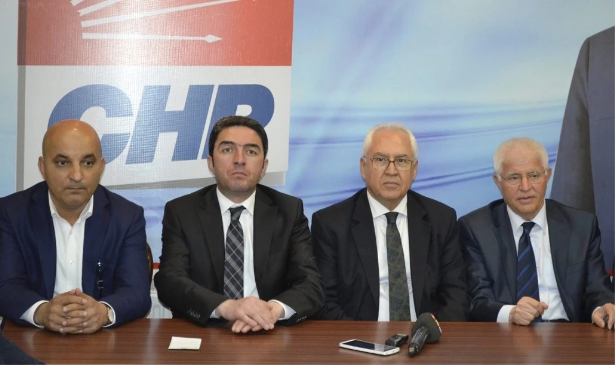 CHP Referandum Çalışmalarını Sürdürüyor