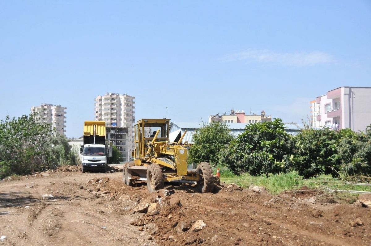 Erdemli\'de Yeni Yollar Açılıyor
