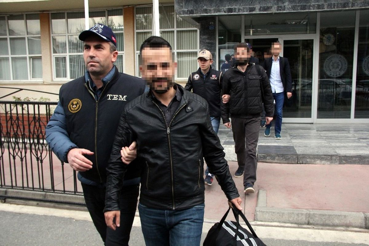 Fetö\'den Gözaltına Alınan Askerler Adliyede