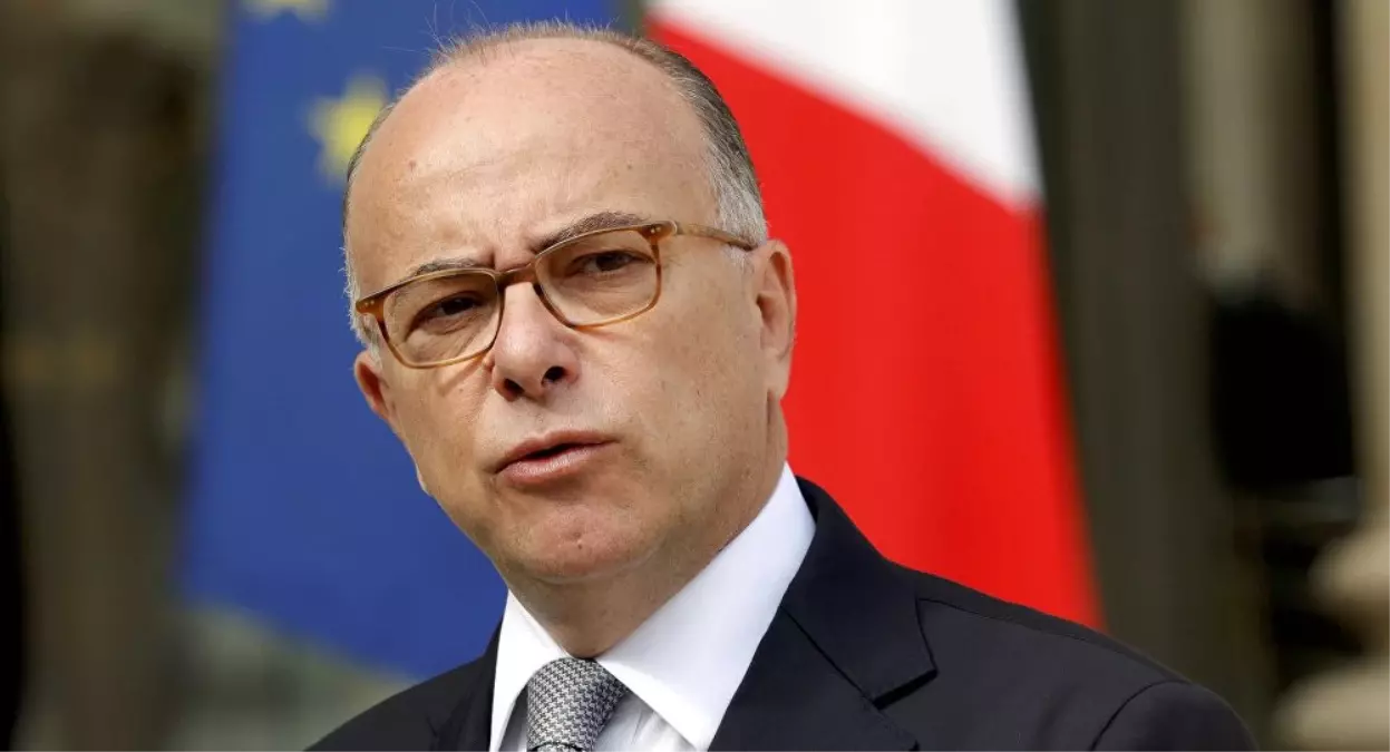 Fransa Başbakanı Cazeneuve Tunus\'ta