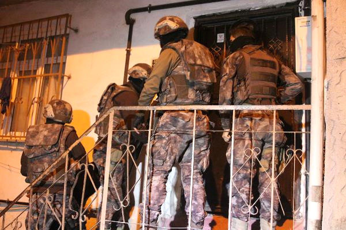 İstanbul\'da Deaş Operasyonu// Ek Bilgi ve Fotoğraflarla