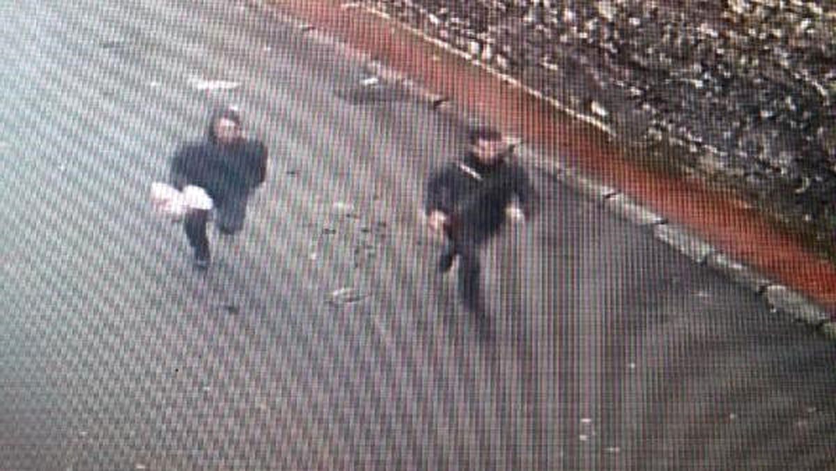 İstanbul Üniversitesine Pankart Asan ve Adli Tıp\'a Şüpheli Kargo Yollayan 2 Kişi Tutuklandı