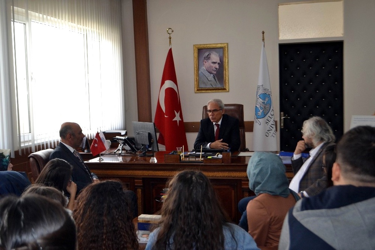 Lise Öğrencilerinden, Selçuk Tıp Fakültesi\'ni Gezdi
