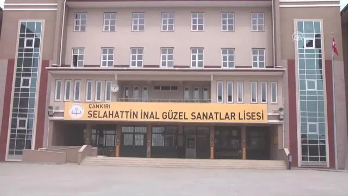 Okul Kantininden "Sanat Kafe"Ye