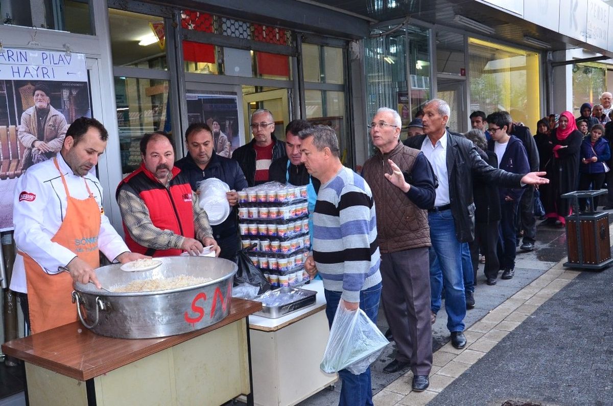 Yaşar Sarıdemir Pilav Hayrı ile Anıldı