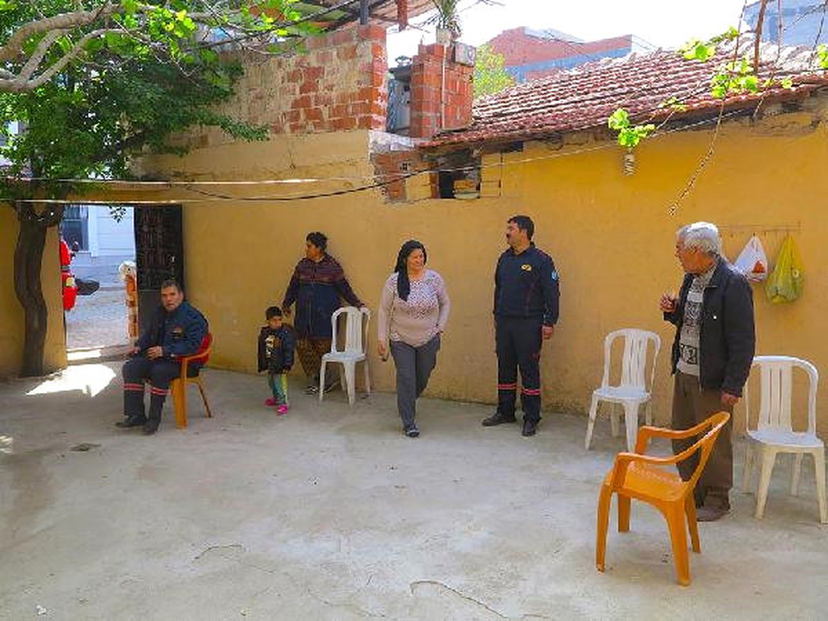 Yavru Kedileri İtfaiye Kurtardı
