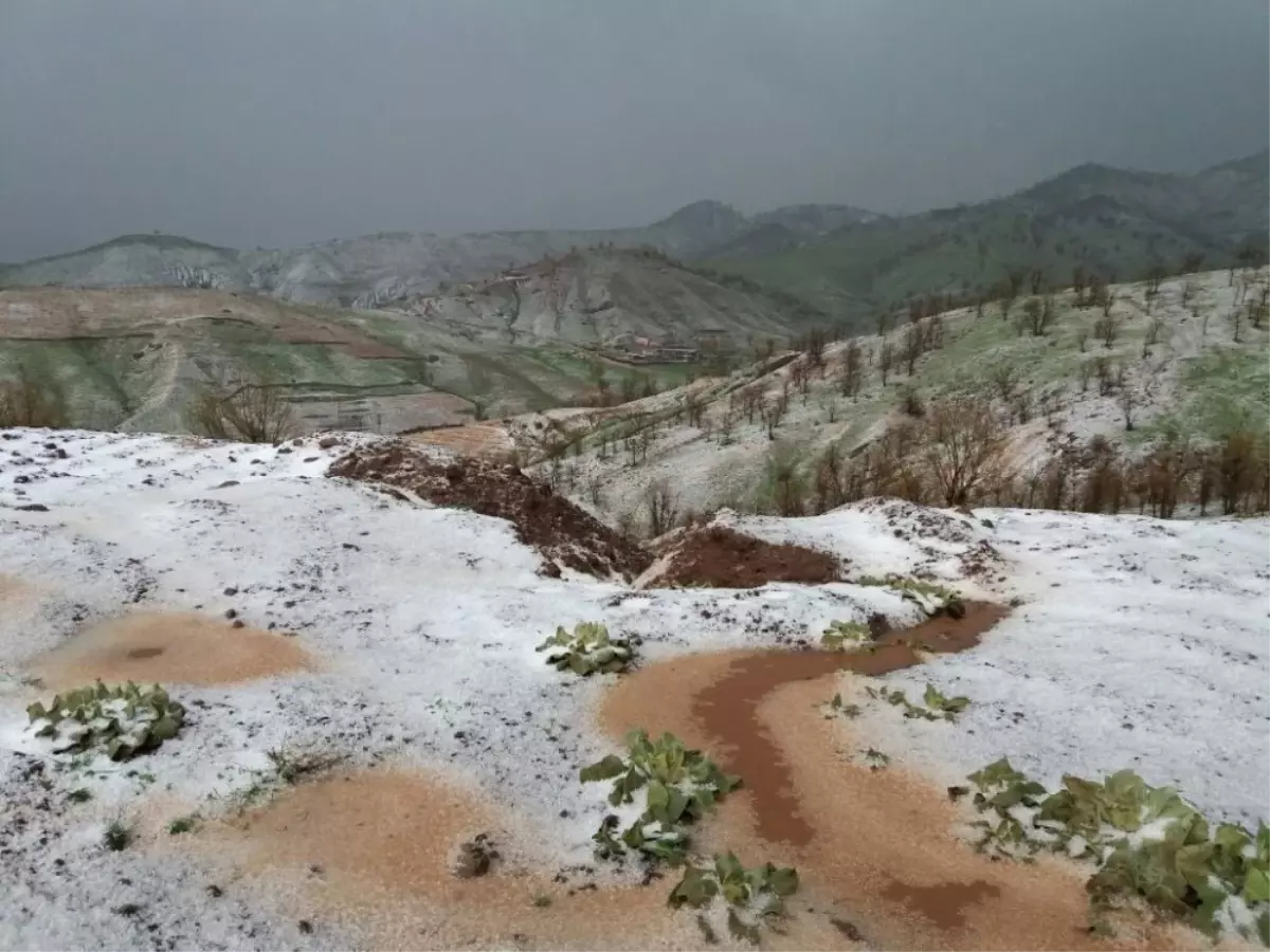 Adıyaman\'a Dolu Yağdı