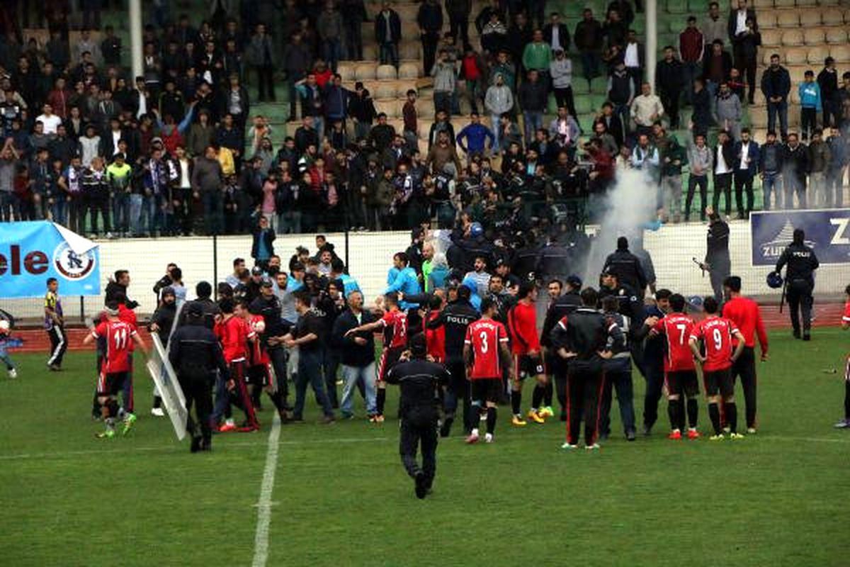 Adıyaman\'da Amatör Maçta Kavga