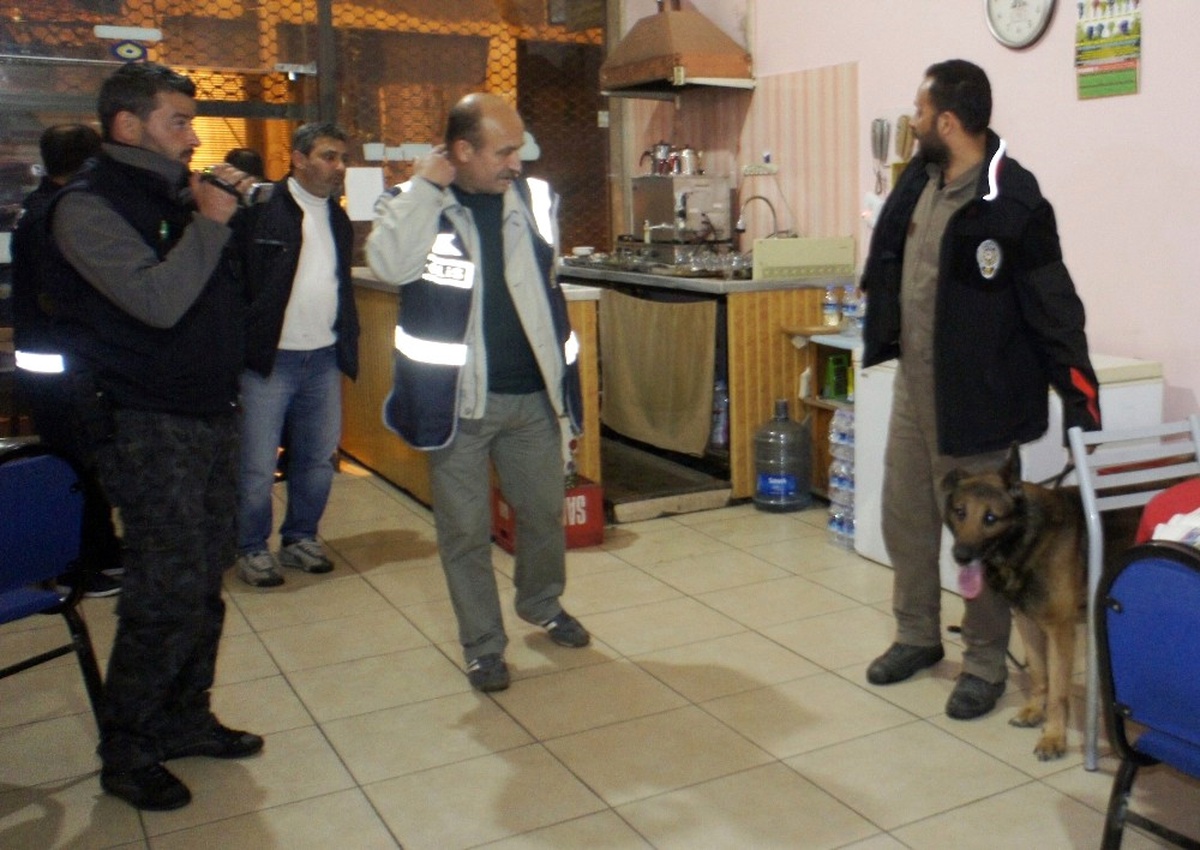 Alaşehir\'de Huzur Operasyonu: 15 Gözaltı