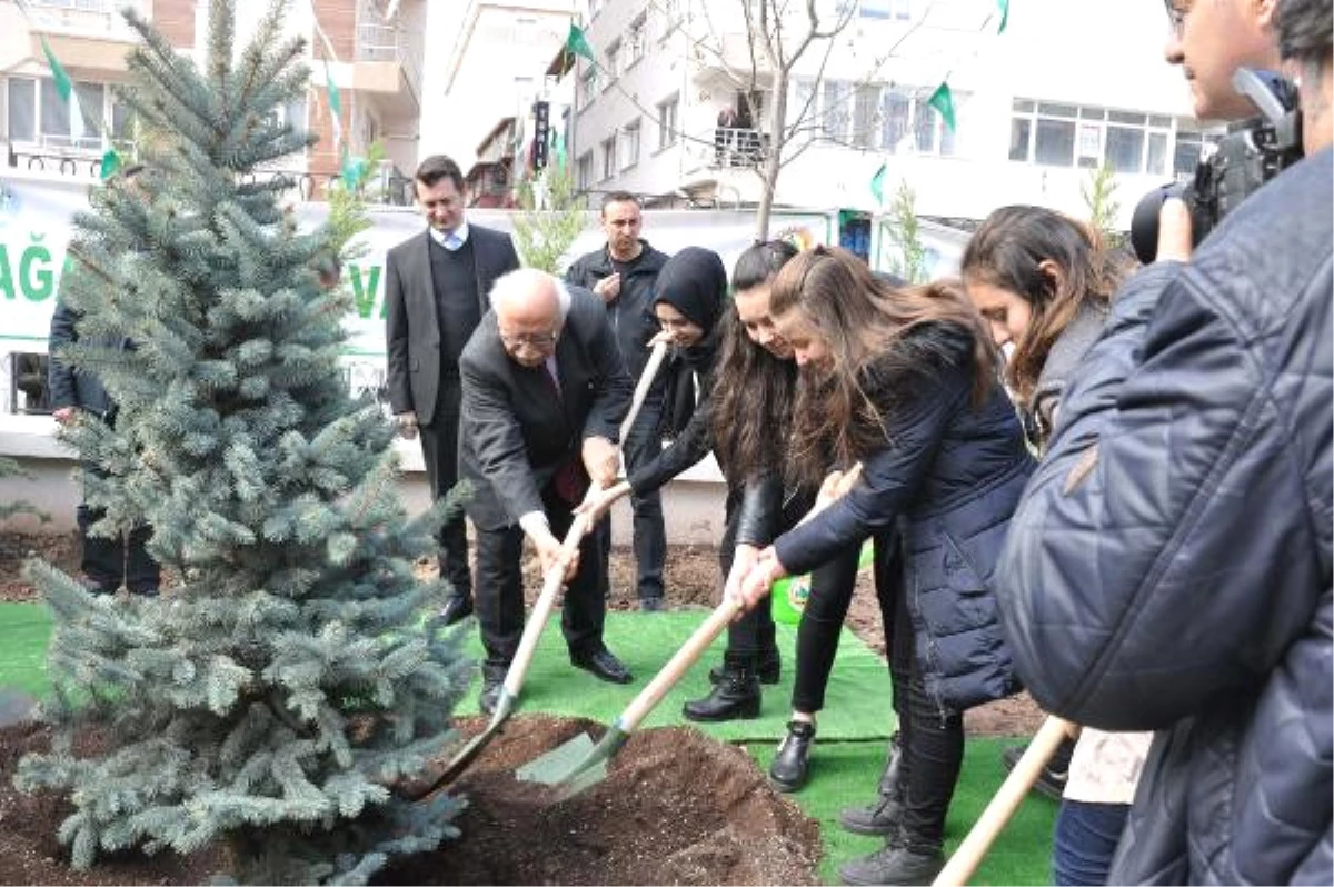 Bakan Avcı, Eskişehir\'de Arap Turizmcilerle Görüştü (2)