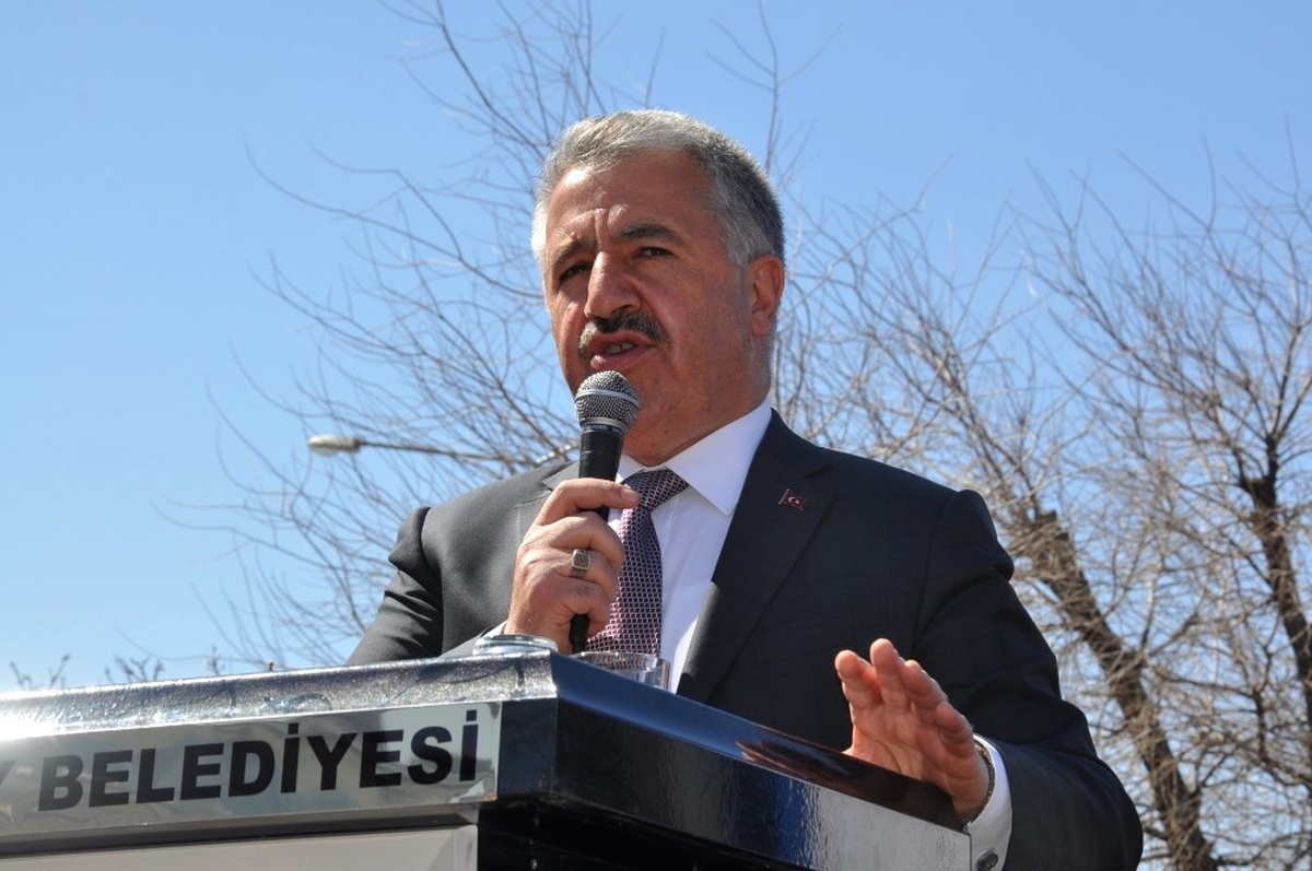 Bakü-Tiflis-Kars Demiryolu Projesi Haziranda Devreye Giriyor"