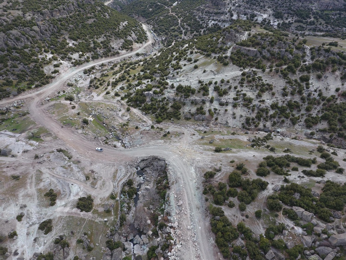Büyükşehir Yapılamaz Denilen Yolu Yapıyor